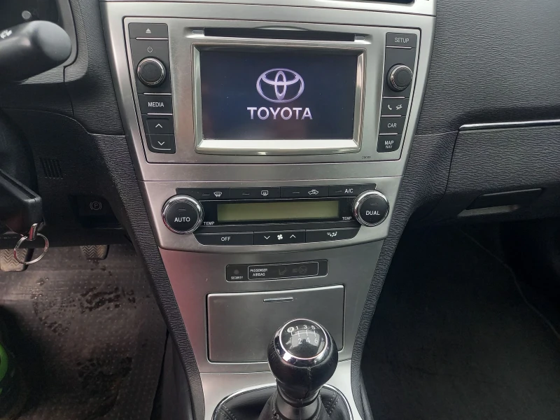 Toyota Avensis КАТО НОВА, FACELIFT, NAVI, KAMERA, 1.8I 147 К.С 6 , снимка 12 - Автомобили и джипове - 53191739