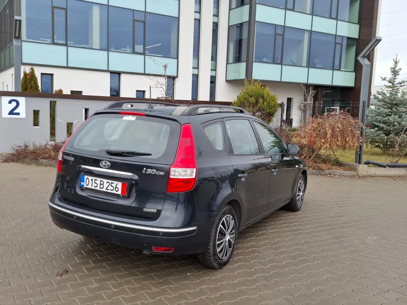 Hyundai I30 1.6CRDI* (90кс)* NAVI* НОВ ВНОС* * , снимка 12 - Автомобили и джипове - 53274183