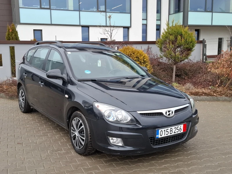 Hyundai I30 1.6CRDI* (90кс)* NAVI* НОВ ВНОС* * , снимка 8 - Автомобили и джипове - 53274183