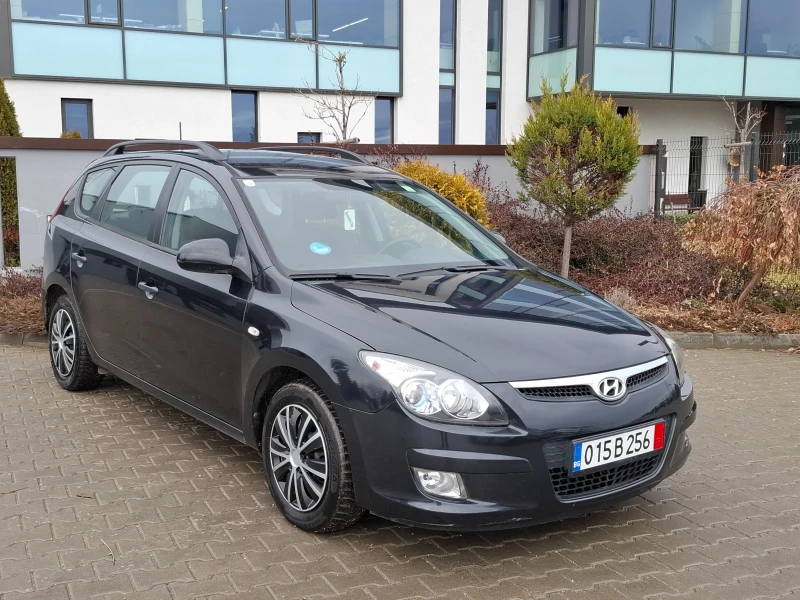 Hyundai I30 1.6CRDI* (90кс)* NAVI* НОВ ВНОС* * , снимка 9 - Автомобили и джипове - 53274183