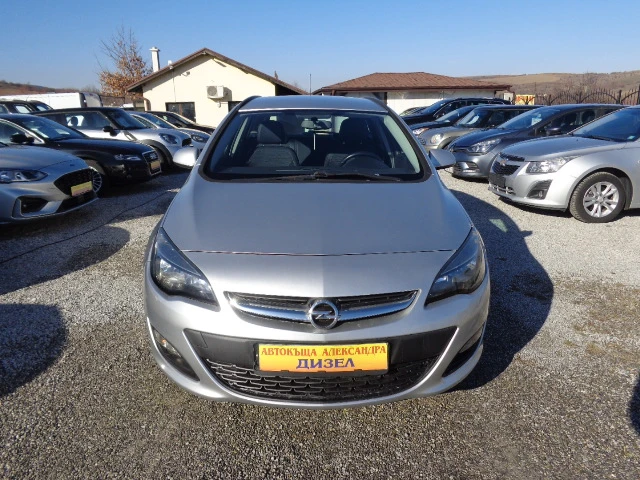 Opel Astra 1.6 D EURO 6, снимка 2 - Автомобили и джипове - 48572380