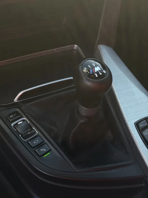 BMW 340 *  *    *   *  | Mobile.bg   11