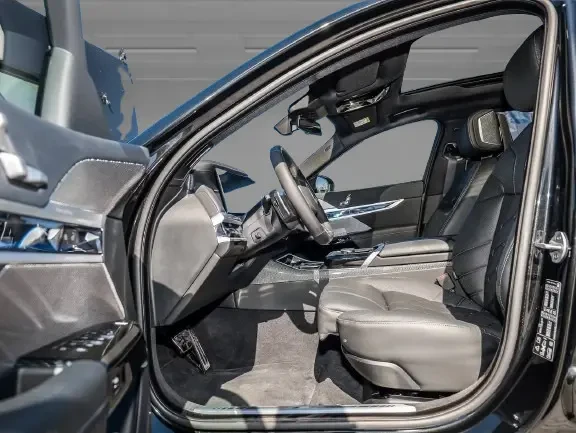 BMW 740 d xDrive = M-Sport Pro = Гаранция, снимка 6 - Автомобили и джипове - 54855557