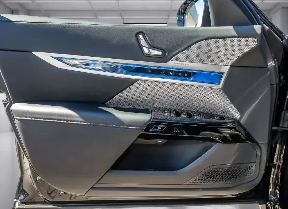 BMW 740 d xDrive = M-Sport Pro = Гаранция, снимка 5 - Автомобили и джипове - 54855557