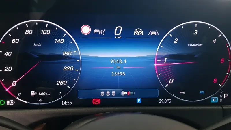 Mercedes-Benz E 220 4MATIC | EXCLUSIVE , снимка 14 - Автомобили и джипове - 56022702