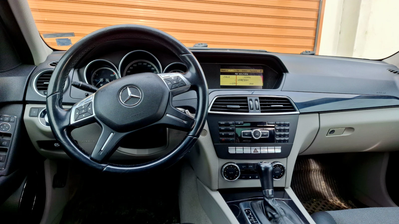 Mercedes-Benz C 200  - изображение 9