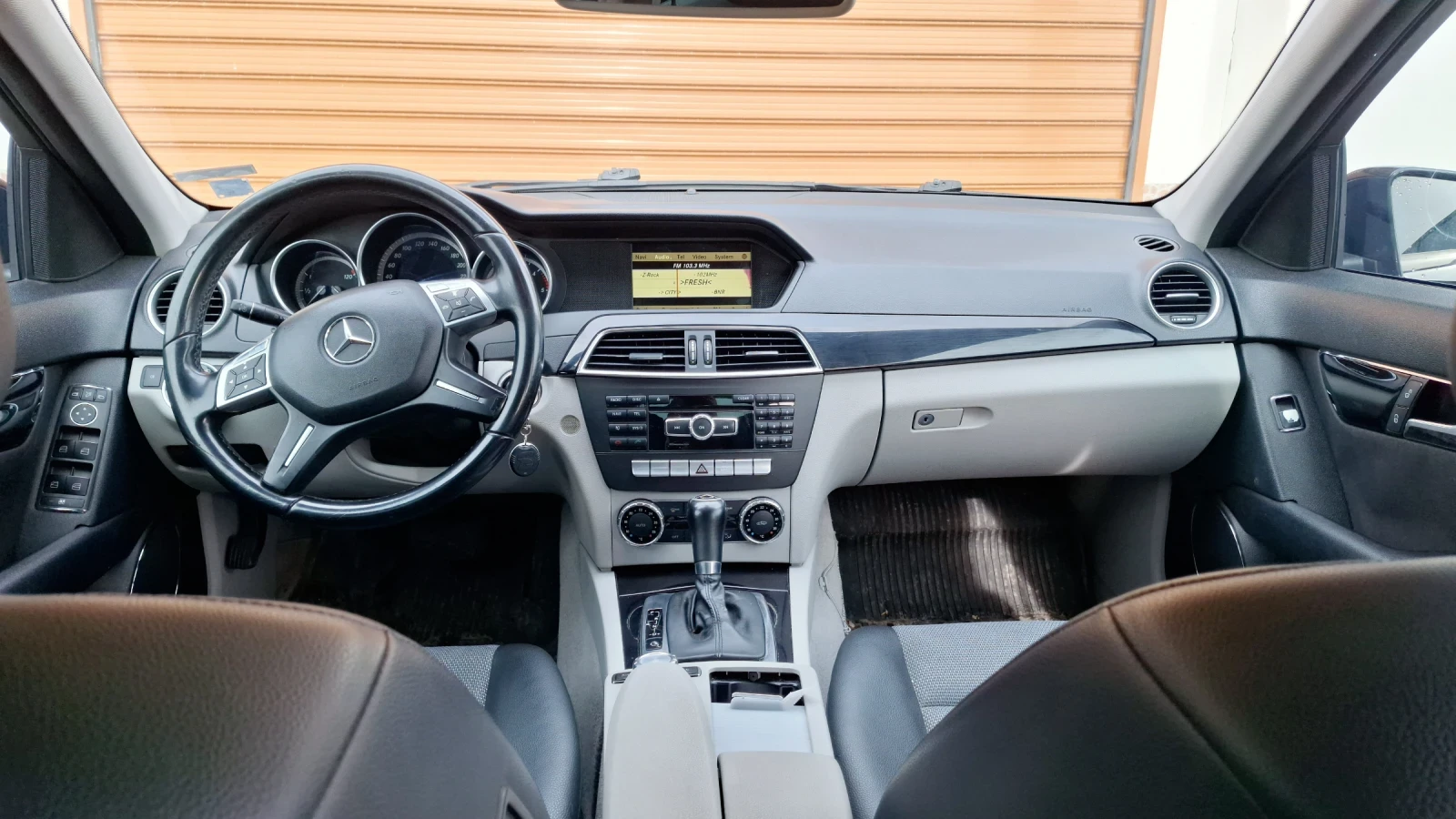 Mercedes-Benz C 200  - изображение 10