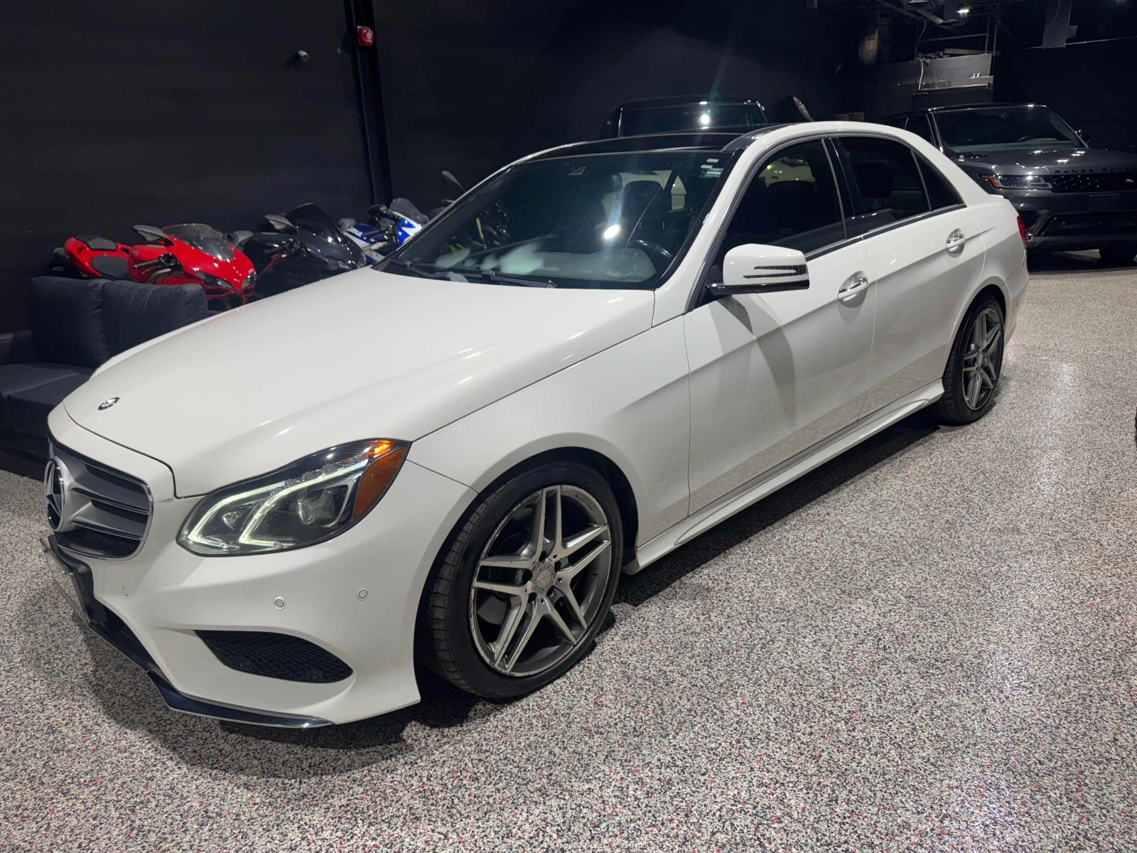 Mercedes-Benz E 250 2.2CDI-204кс- АMG LINE- - изображение 2