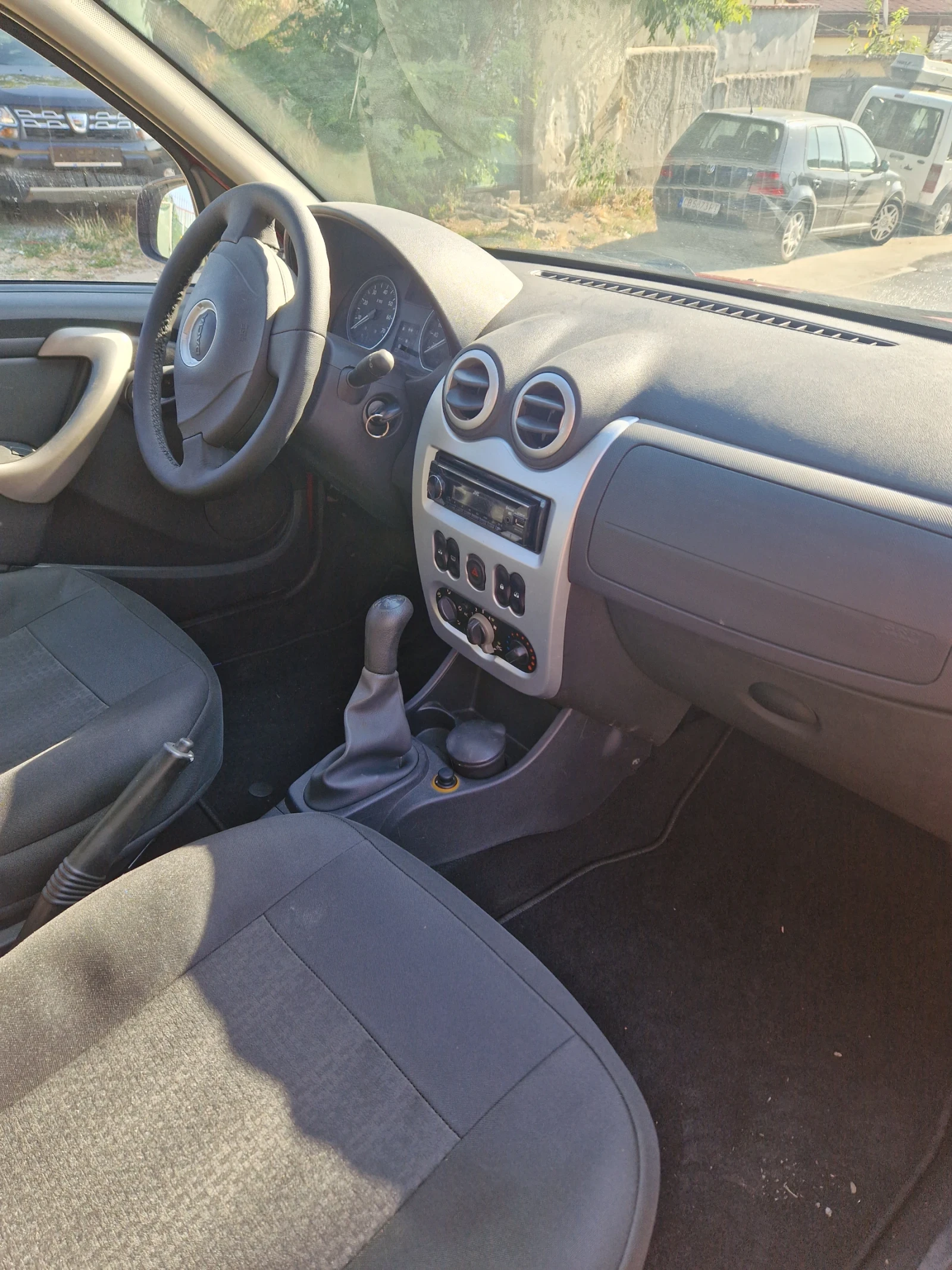 Dacia Sandero 1.6 бензин , клима - изображение 5