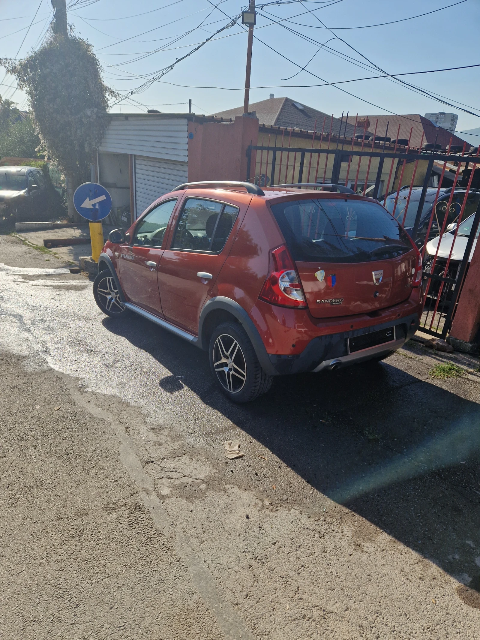 Dacia Sandero 1.6 бензин , клима - изображение 3