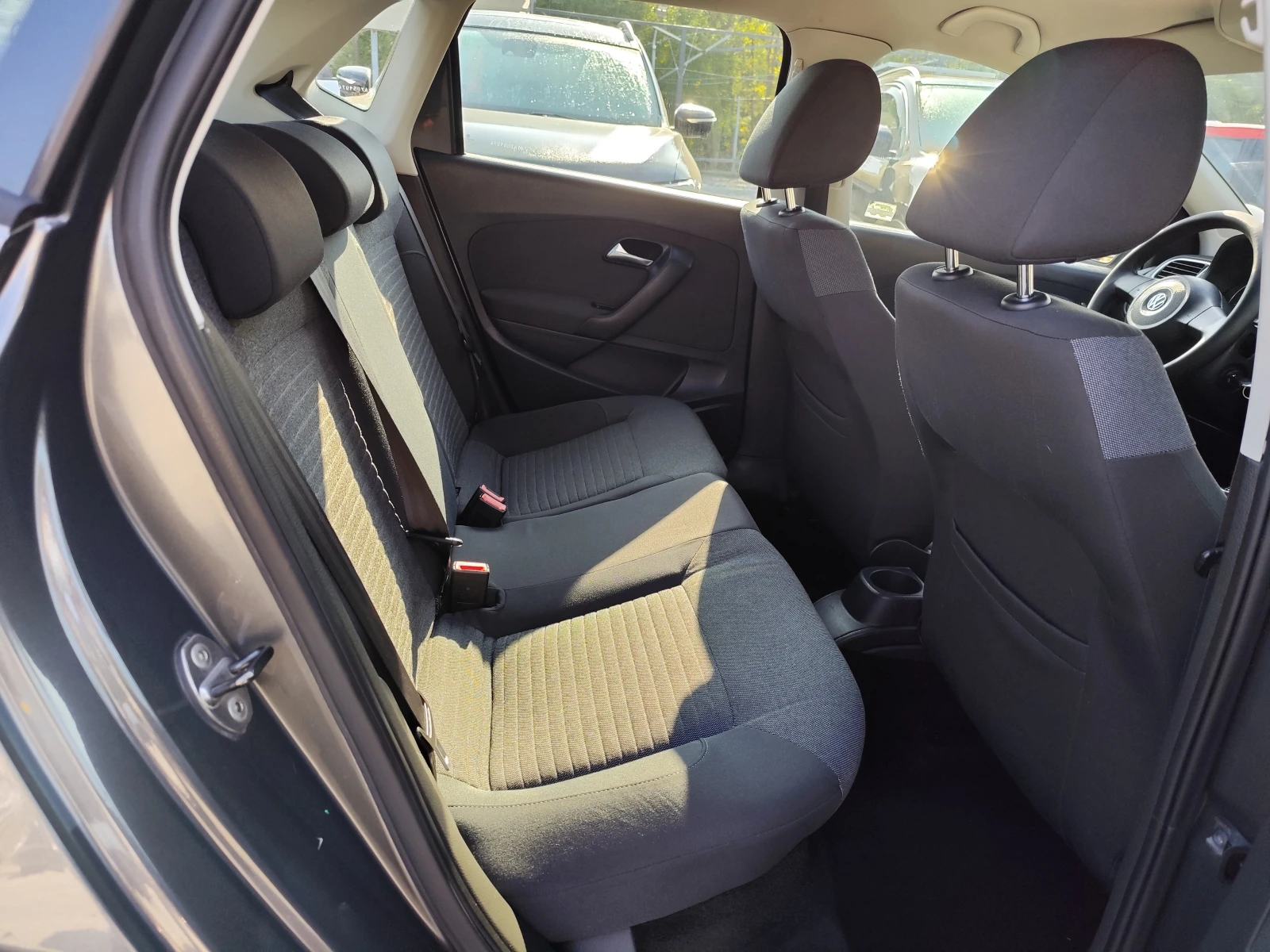 VW Polo 1.2i* EURO5A* KLIMA* 5ВРАТИ - изображение 10