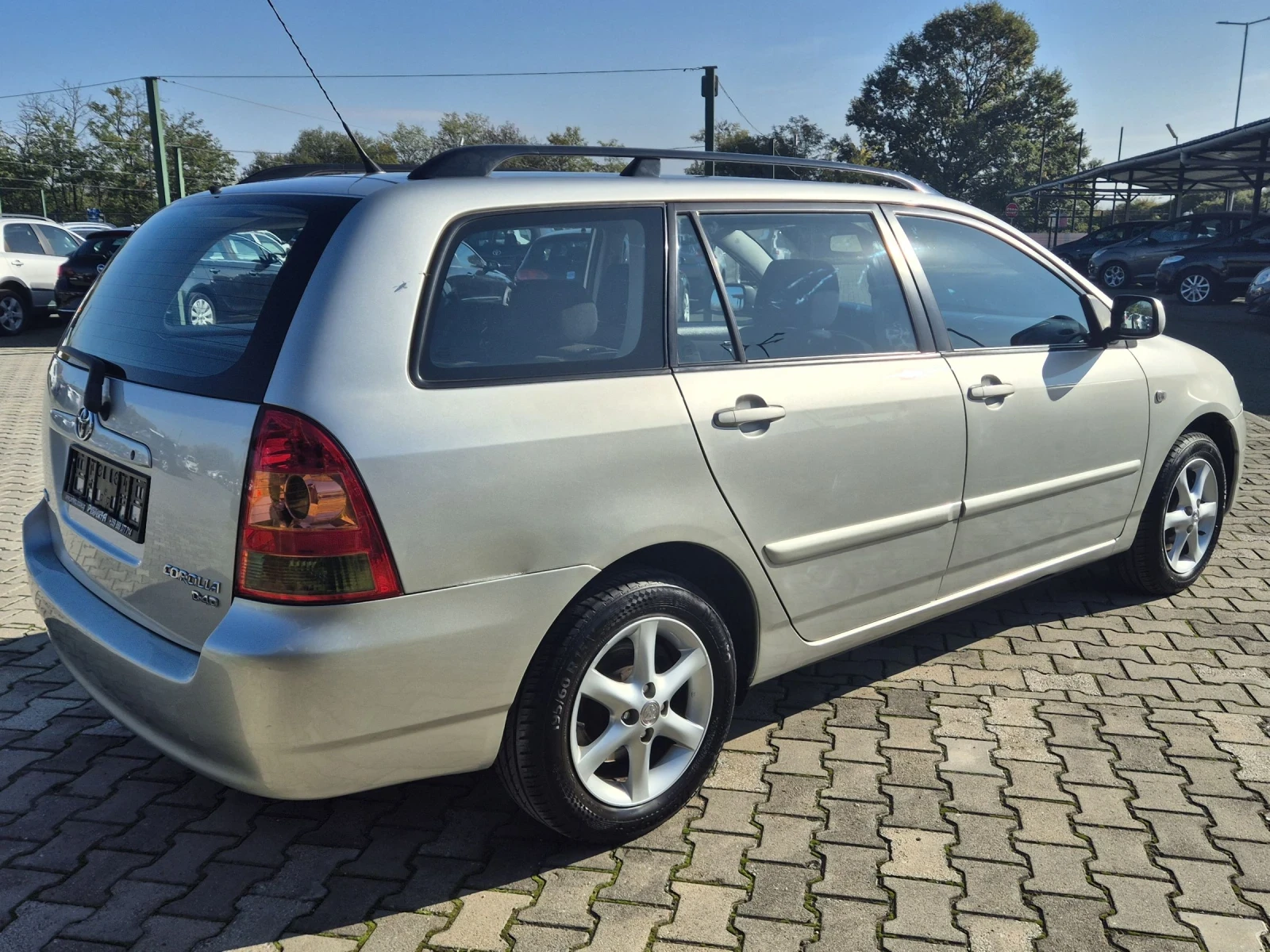 Toyota Corolla 1.4 диз 90к.с. - изображение 7