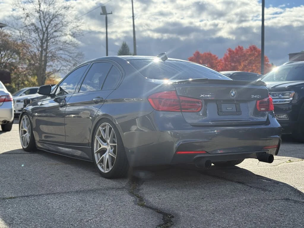 BMW 340 * АВТО КРЕДИТ* ЦЕНА ДО БГ * СЕРВИЗНА ИСТОРИЯ *  - изображение 6