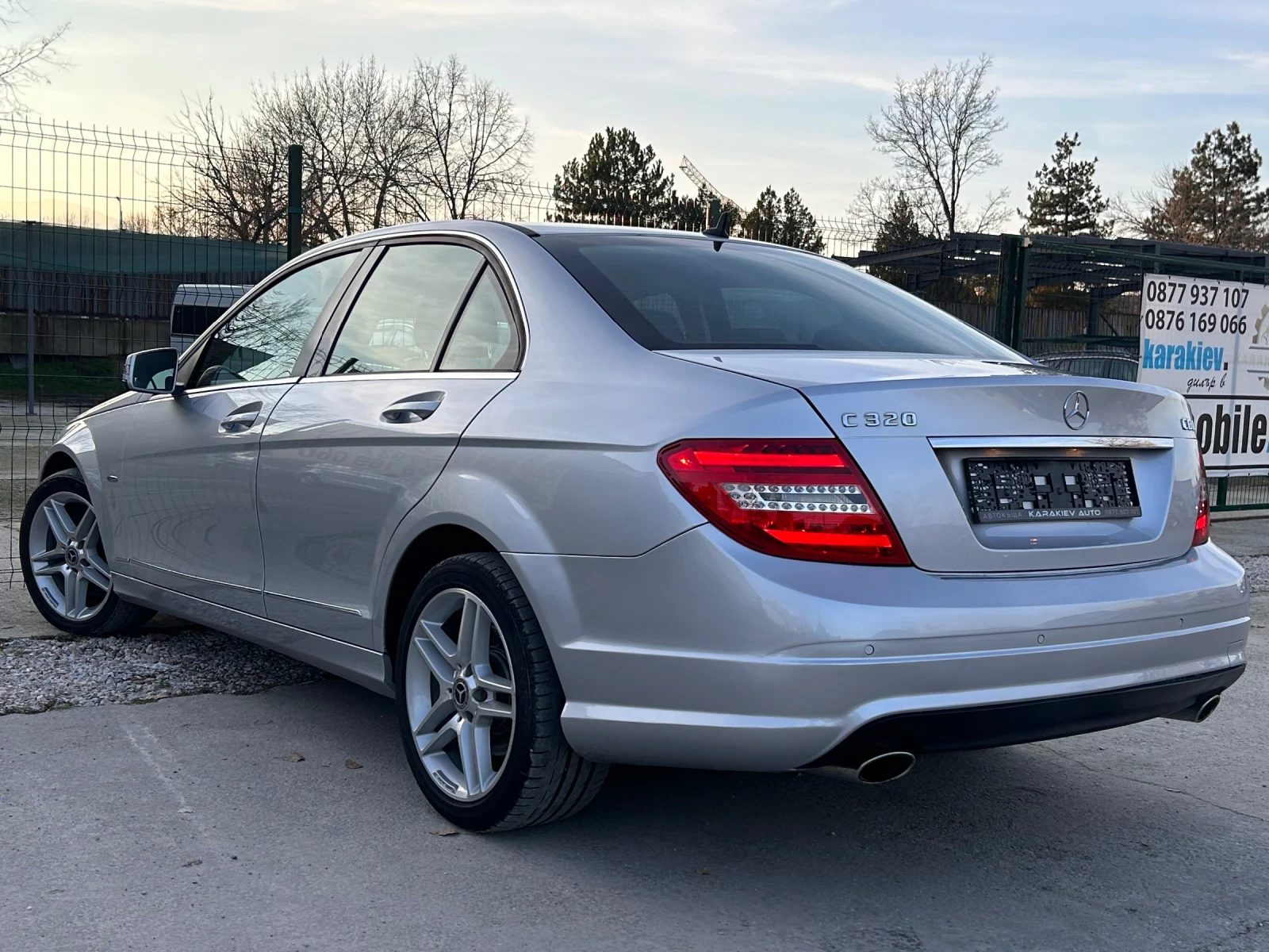 Mercedes-Benz C 320  - изображение 2