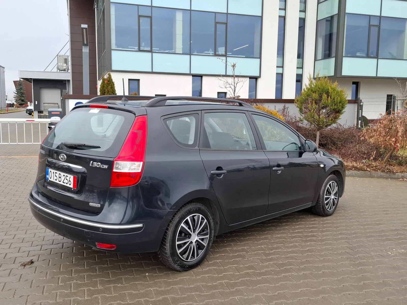 Hyundai I30 1.6CRDI* (90��)* NAVI* ��� ����* *  | Mobile.bg � ����������� 13