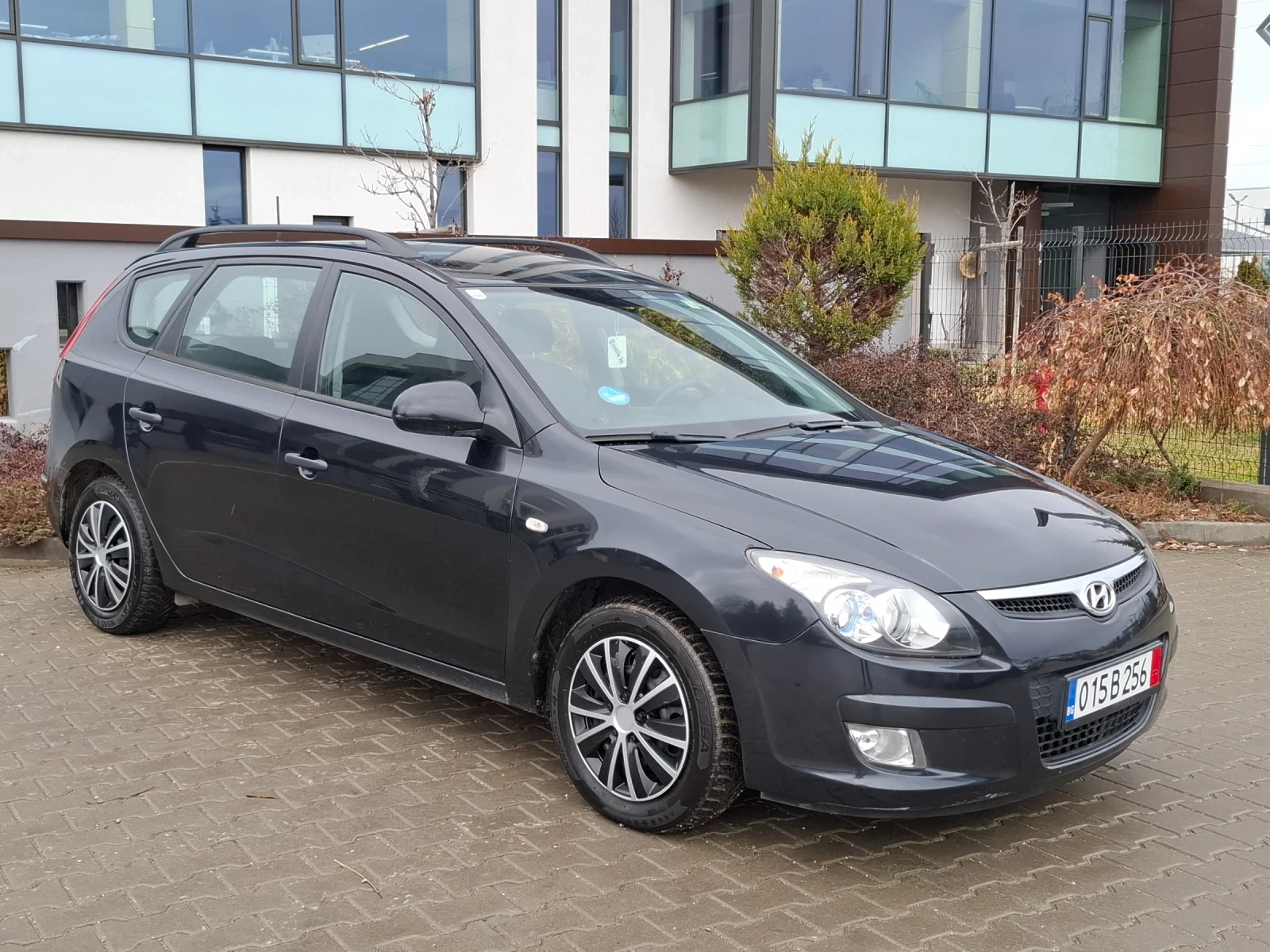 Hyundai I30 1.6CRDI* (90��)* NAVI* ��� ����* *  | Mobile.bg � ����������� 11