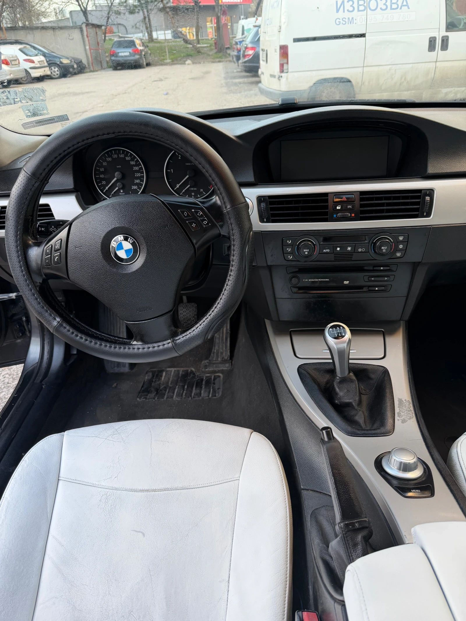 BMW 320, снимка 9 - Автомобили и джипове - 53839365