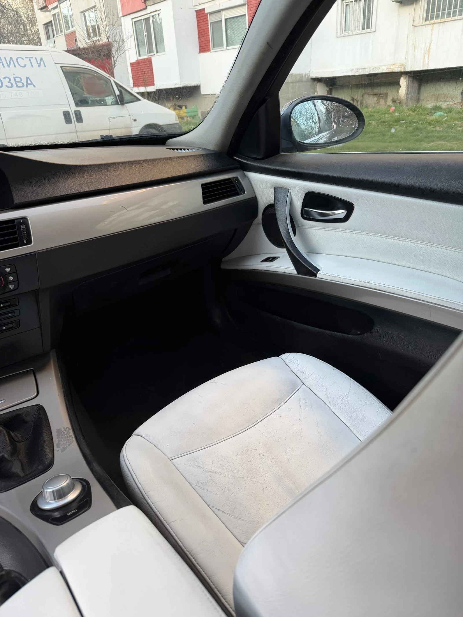 BMW 320, снимка 10 - Автомобили и джипове - 53839365