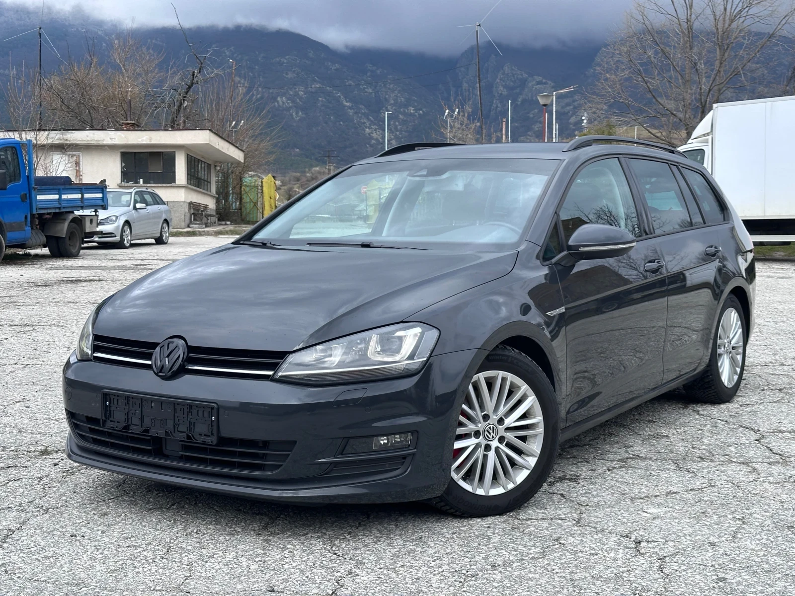 VW Golf 2.0TDI* CUP* LED* ОБСЛУЖЕН* СЕРВИЗНА ИСТОРИЯ* ПЕЧК
