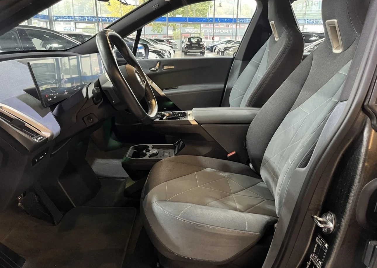BMW iX 50 Harman HUD, снимка 8 - Автомобили и джипове - 54184901