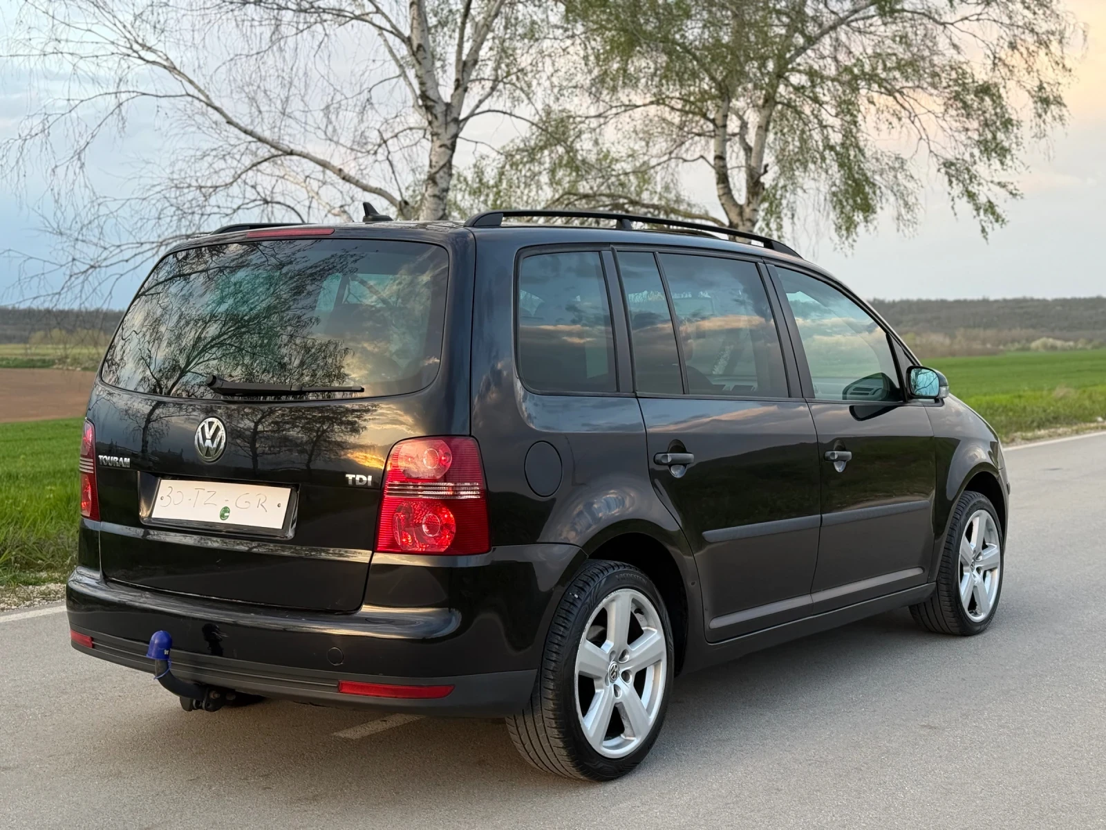 VW Touran * Шибедах* 1.9tdi * DSG, снимка 5 - Автомобили и джипове - 54231454