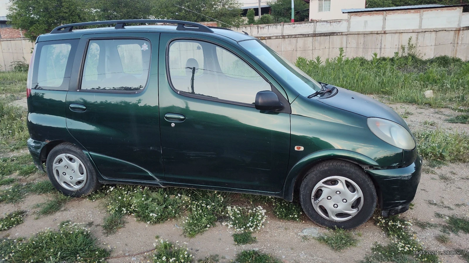Toyota Yaris verso, снимка 2 - Автомобили и джипове - 54605511