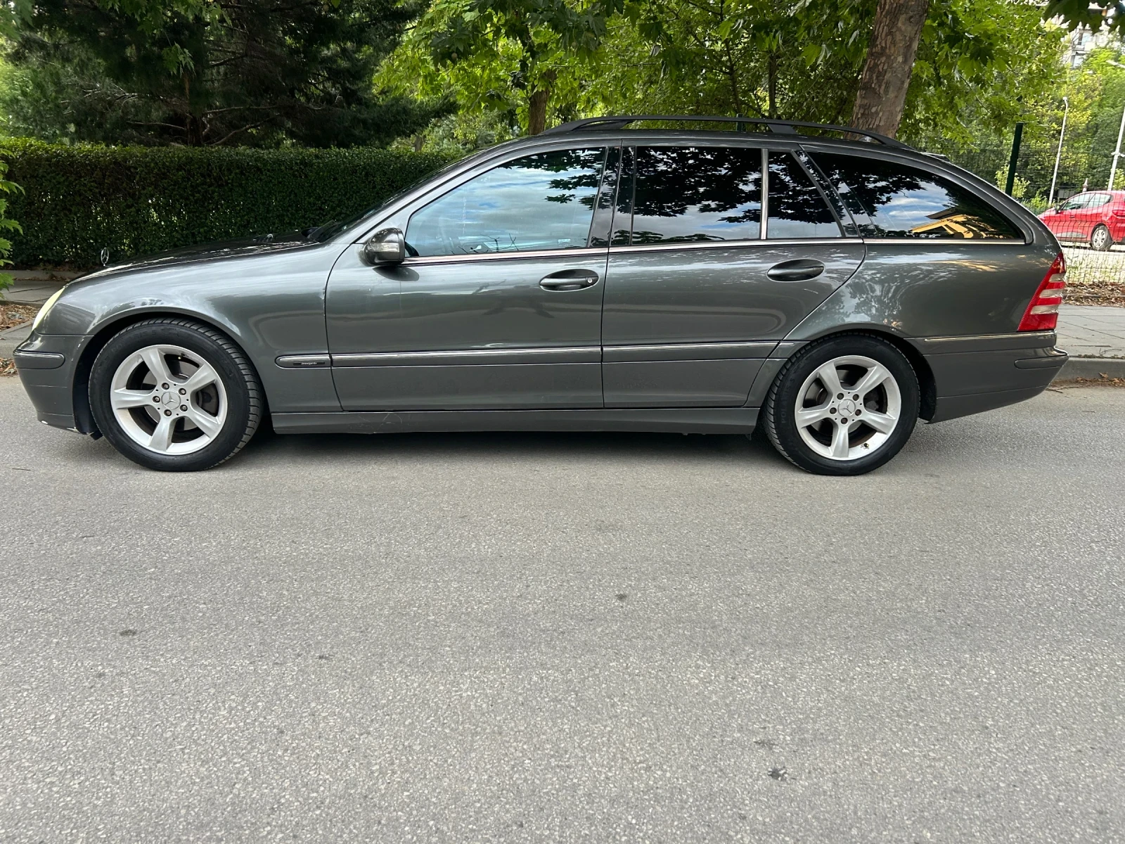 Mercedes-Benz C 220, снимка 3 - Автомобили и джипове - 55235578