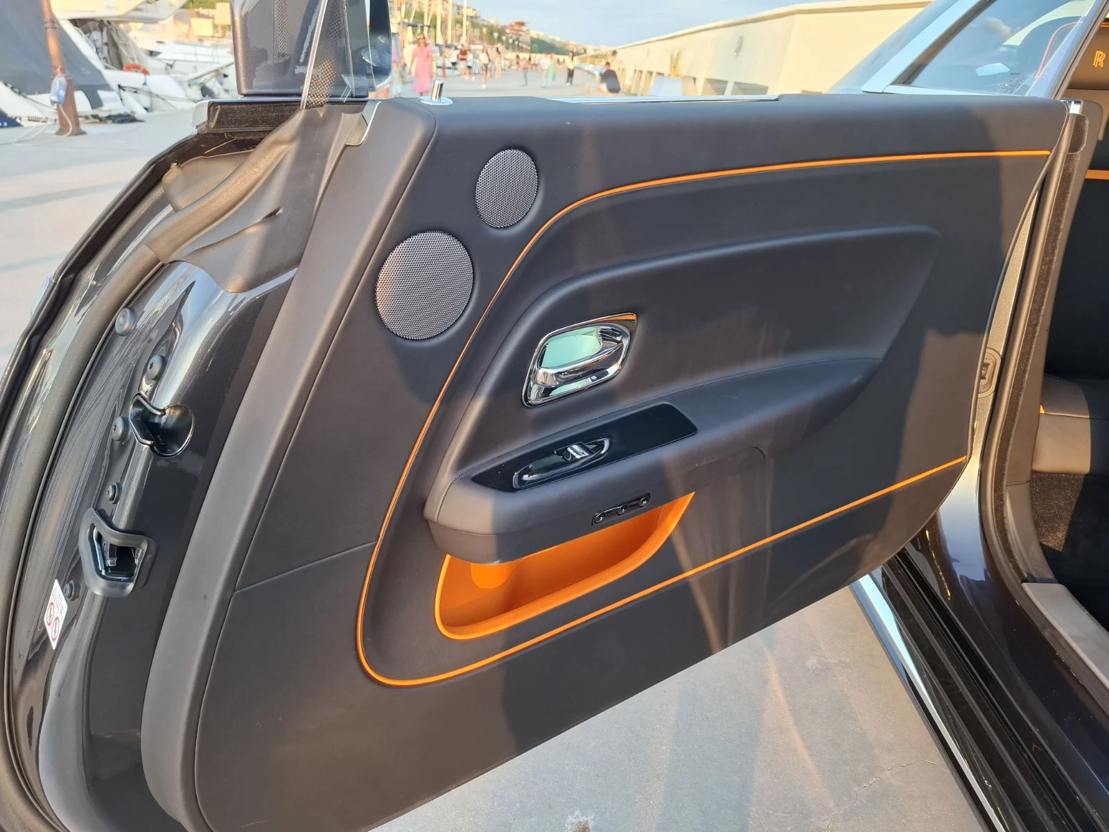 Rolls-Royce Spectre ������� | Mobile.bg � ����������� 7