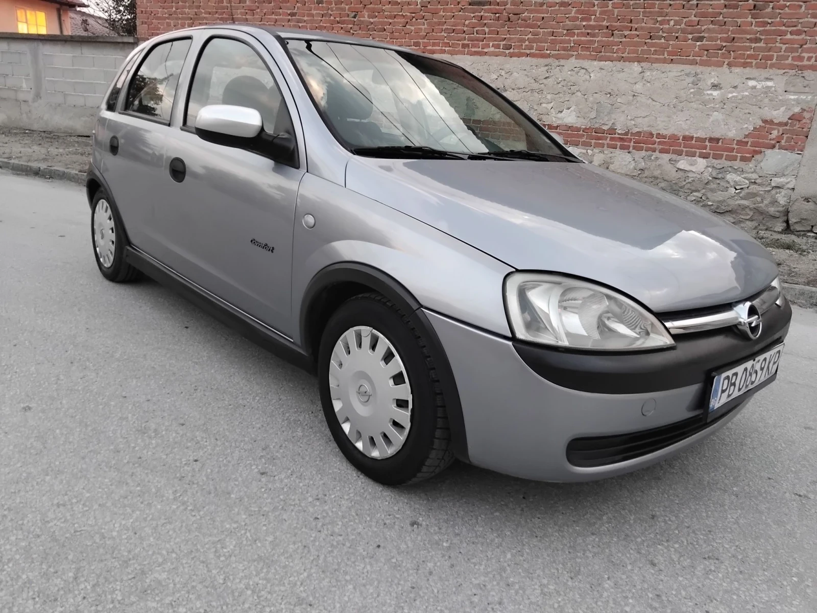 Opel Corsa 1.2i.75k + КЛИМА ГАЗ вписана в талона 