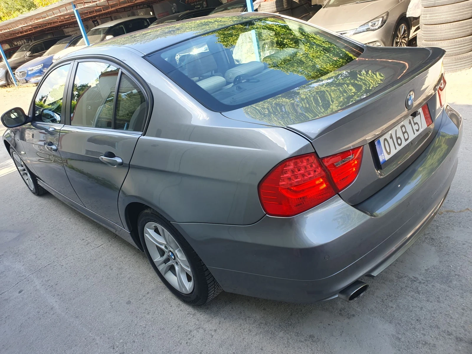 BMW 320 FACE NAVI KOJA KAMERA PODGREV 6skr EURO 5  SEDAN, снимка 5 - Автомобили и джипове - 55648460