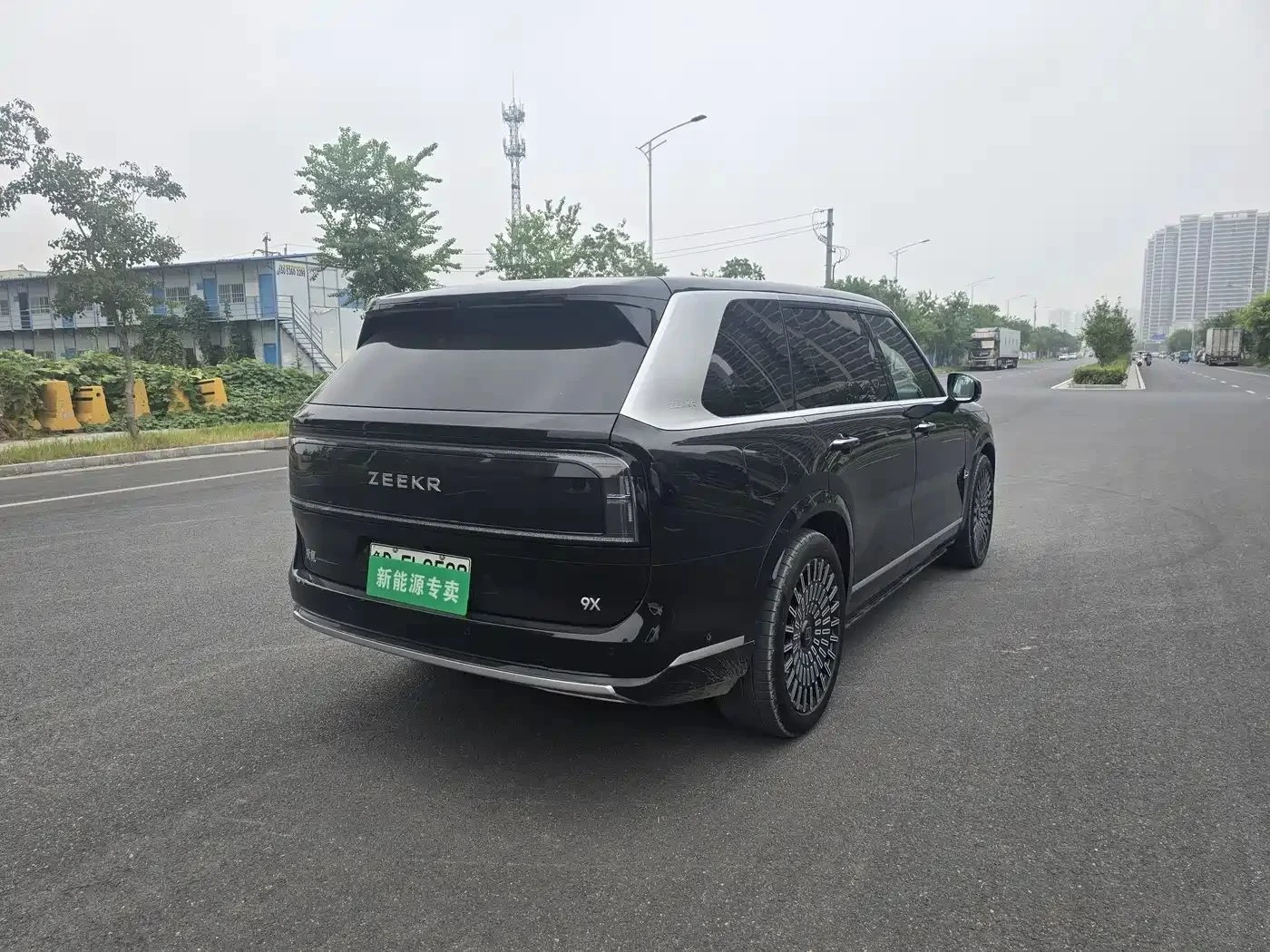 Zeekr 9X, снимка 4 - Автомобили и джипове - 56685159