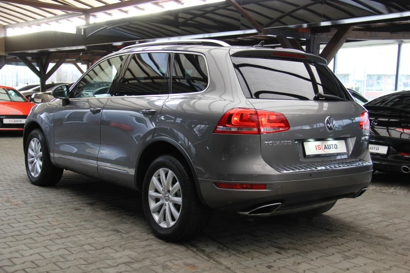 VW Touareg 4.2TDI V8/Обдухване/4Motion, снимка 6 - Автомобили и джипове - 46773505