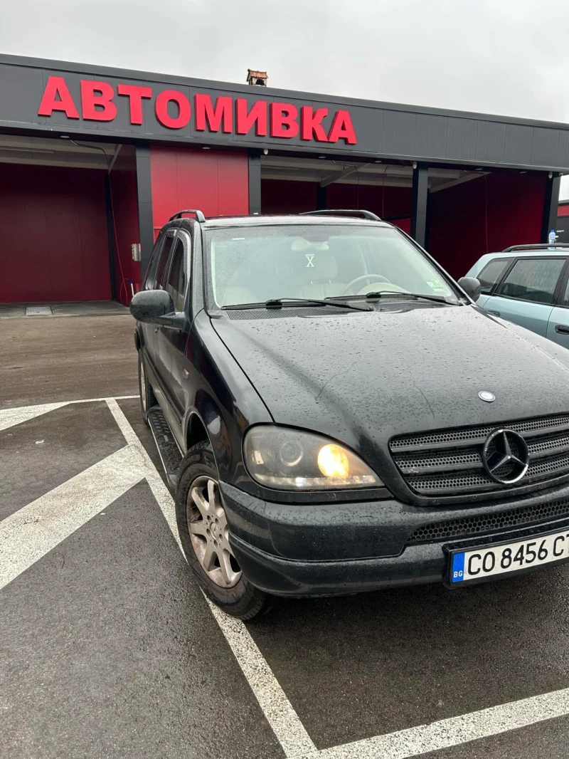 Mercedes-Benz ML 270, снимка 2 - Автомобили и джипове - 47999643