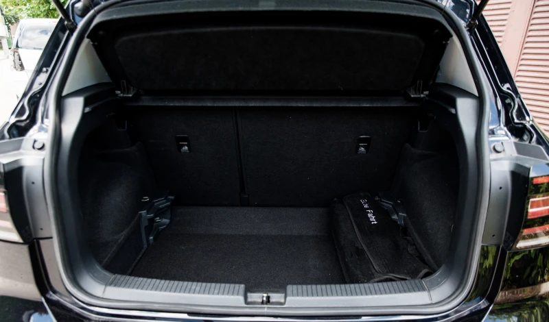 VW T-Cross, снимка 8 - Автомобили и джипове - 53181592