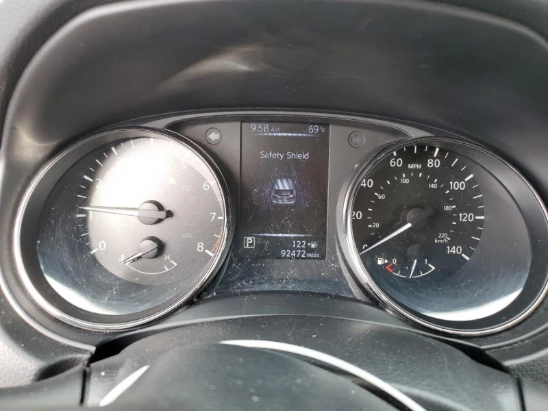 Nissan Rogue 2.0* S, снимка 11 - Автомобили и джипове - 52664709