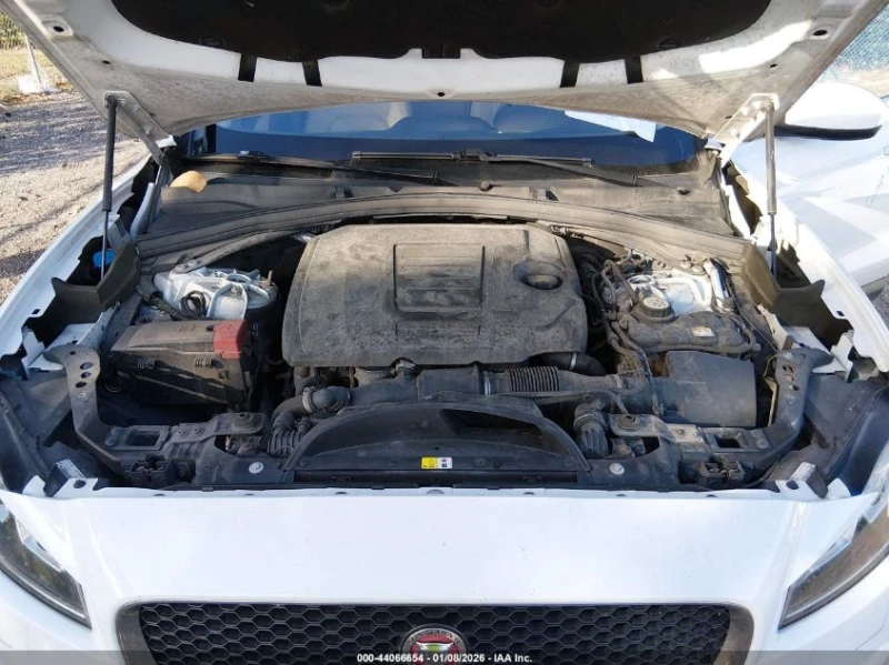 Jaguar F-PACE PRESTIGE P300 AWD Automatic * CARFAX* , снимка 10 - Автомобили и джипове - 53388446