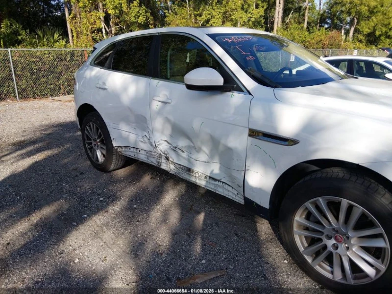 Jaguar F-PACE PRESTIGE P300 AWD Automatic * CARFAX* , снимка 6 - Автомобили и джипове - 53388446