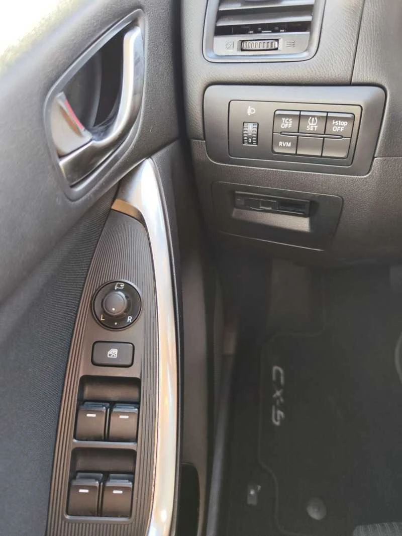 Mazda CX-5 2.2 SKYACTIV, снимка 12 - Автомобили и джипове - 54596170