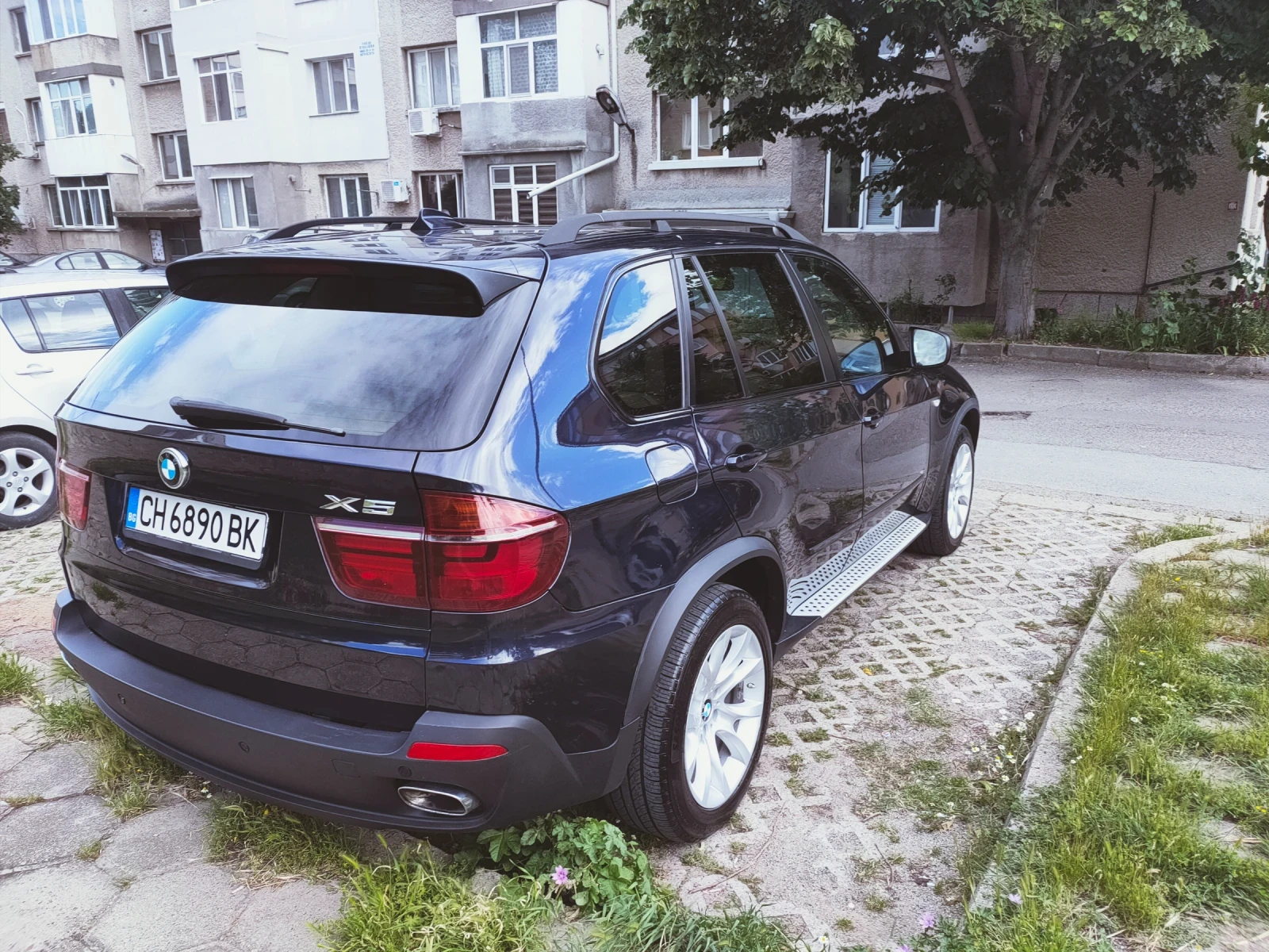 BMW X5 4.8i Газ BRC - изображение 4