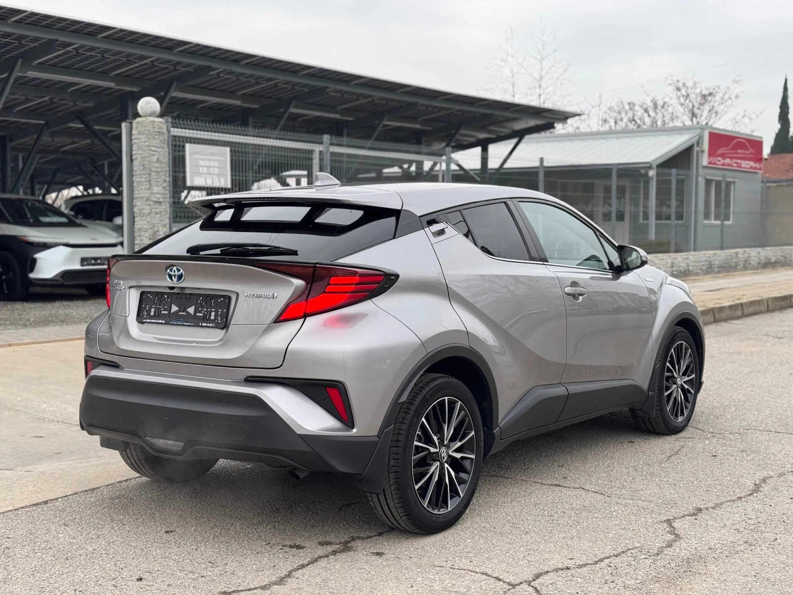 Toyota C-HR 1.8i Hybrid* Lounge* Bi-Tone* JBL* ������*  | Mobile.bg � ����������� 5