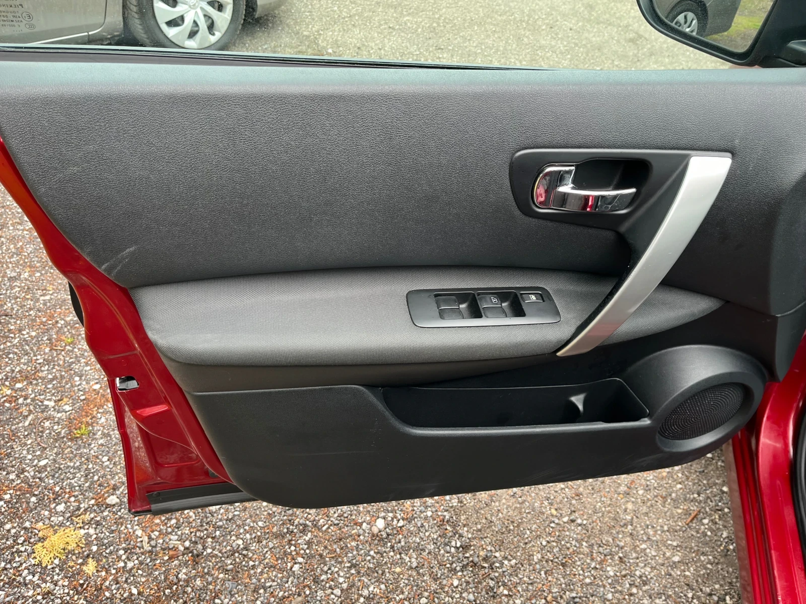 Nissan Qashqai 2.0 16V SPORT, снимка 7 - Автомобили и джипове - 53978075