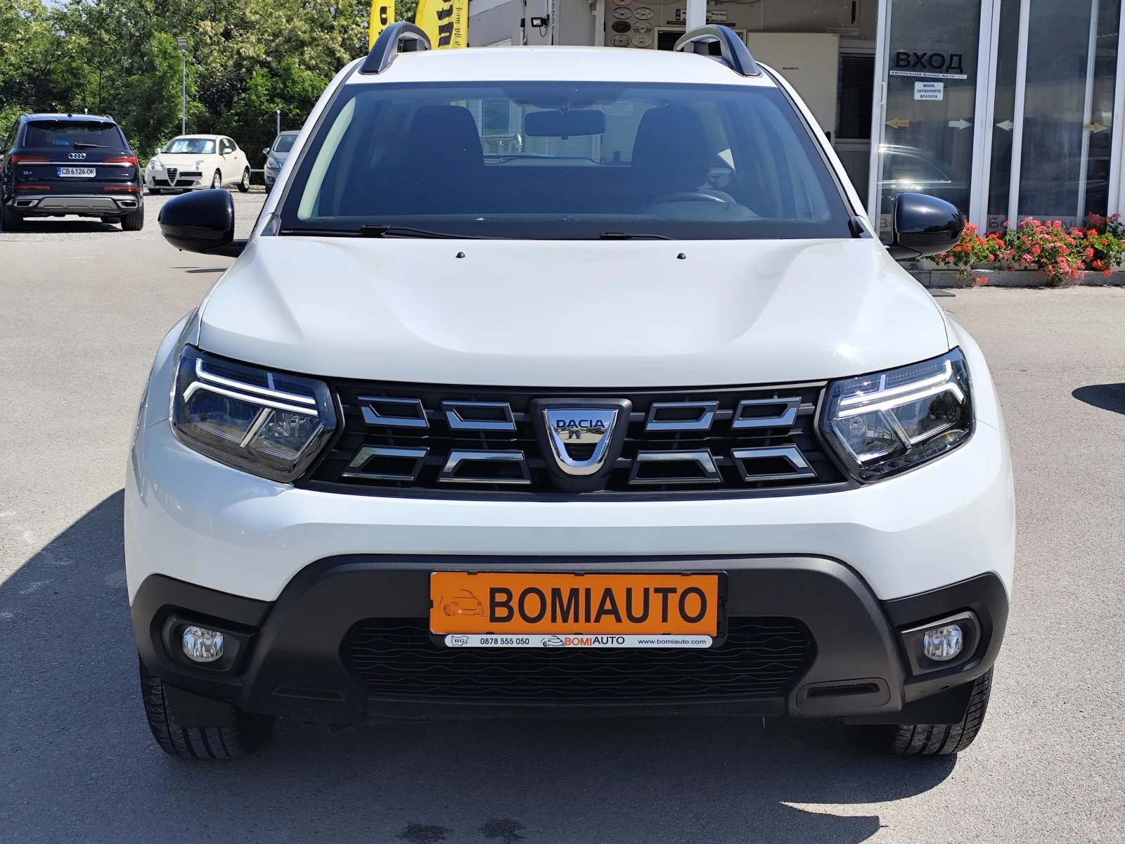 Dacia Duster 1.5DCi* 4X4* EURO6D* LED* CARPLAY* , снимка 2 - Автомобили и джипове - 54700846