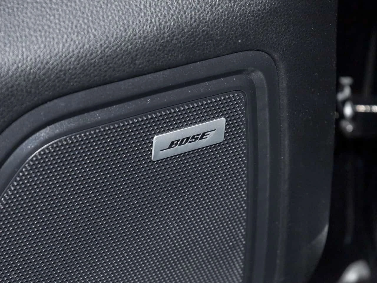 Porsche Macan * AWD S Dealer Serviced BOSE Showroom Condition * , снимка 13 - Автомобили и джипове - 54783885