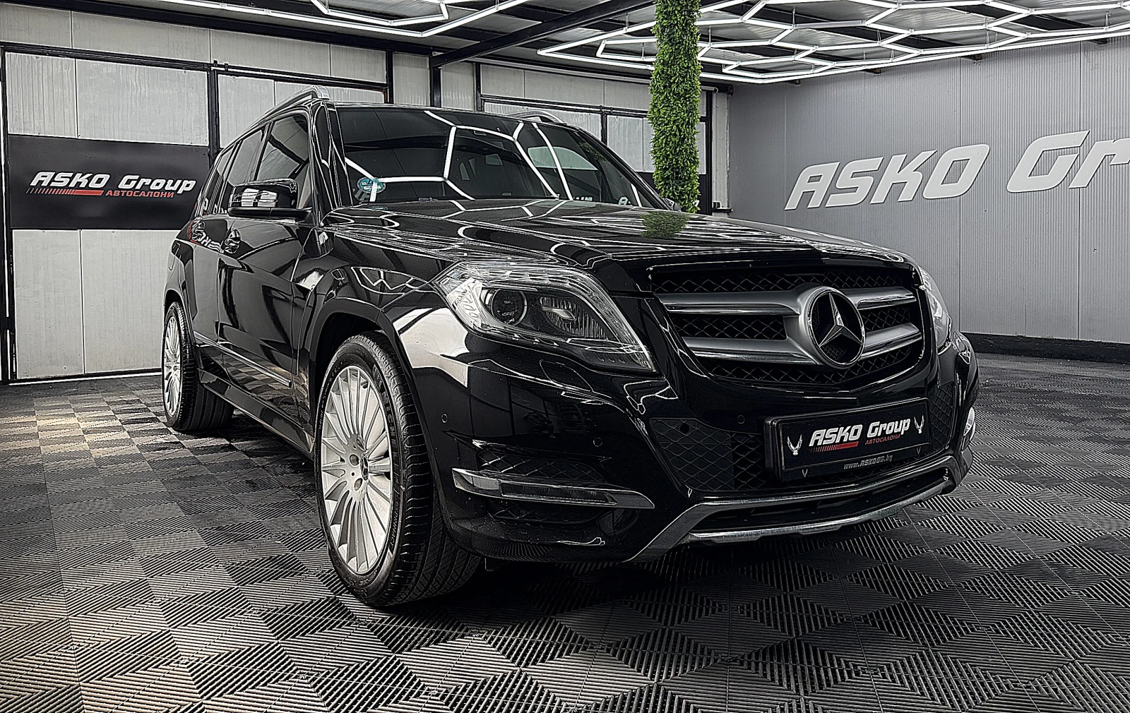 Mercedes-Benz GLK AMG-Line/Facelift/4-Matic/СОБСТВЕН ЛИЗИНГ, снимка 3 - Автомобили и джипове - 54911895