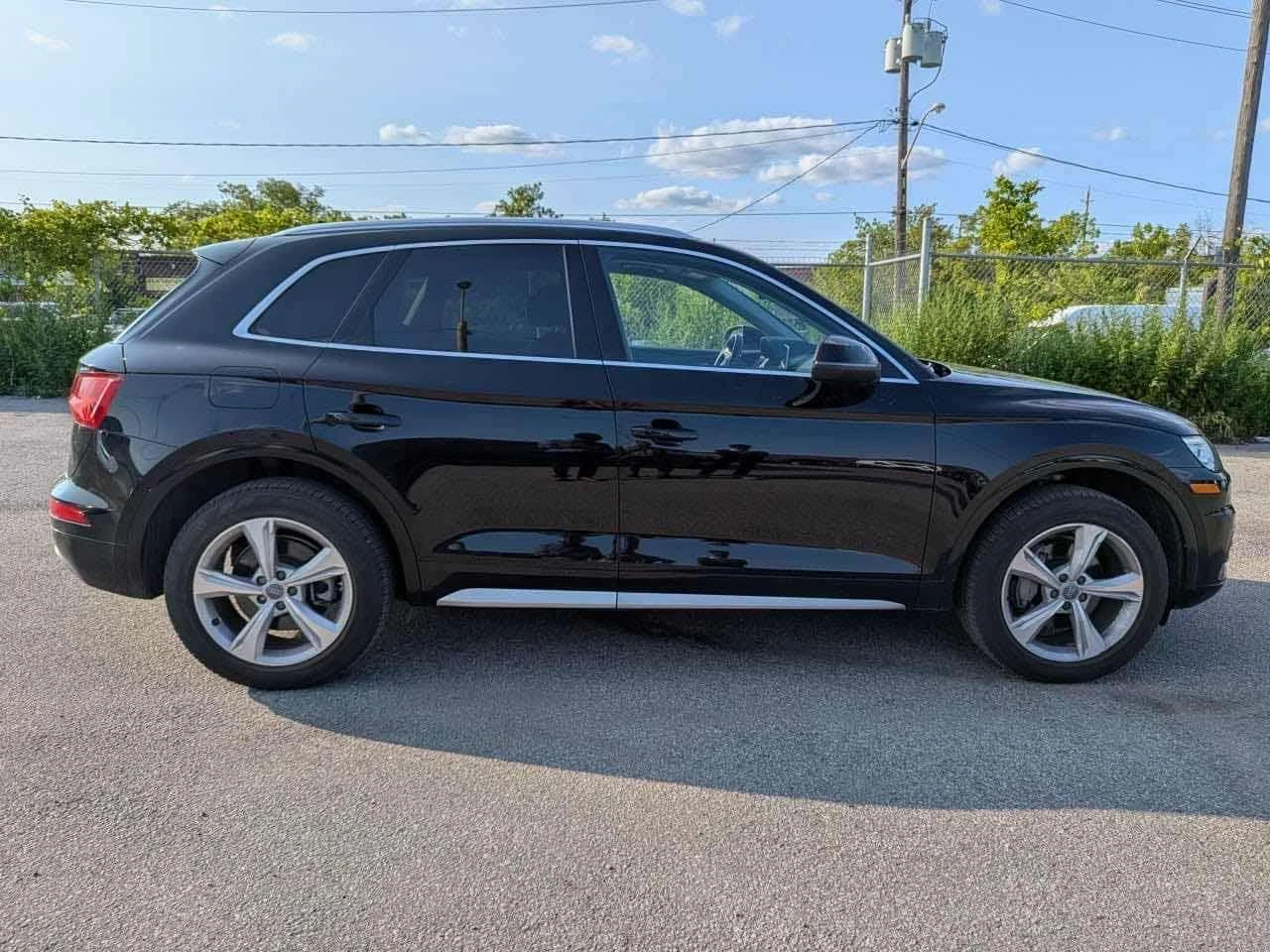 Audi Q5 * Progressiv * CARFAX * ОПЦИЯ ЗА ФИНАНСИРАНЕ , снимка 3 - Автомобили и джипове - 55407027