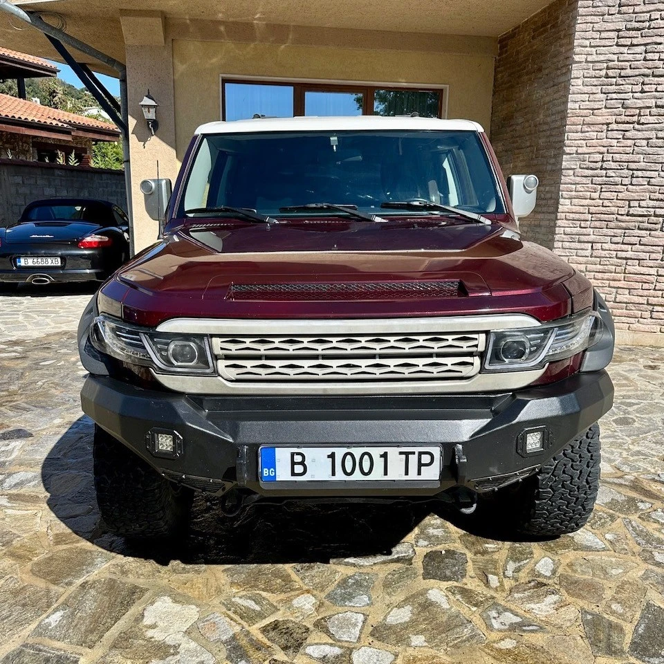 Toyota Fj cruiser ГАЗ / Бензин