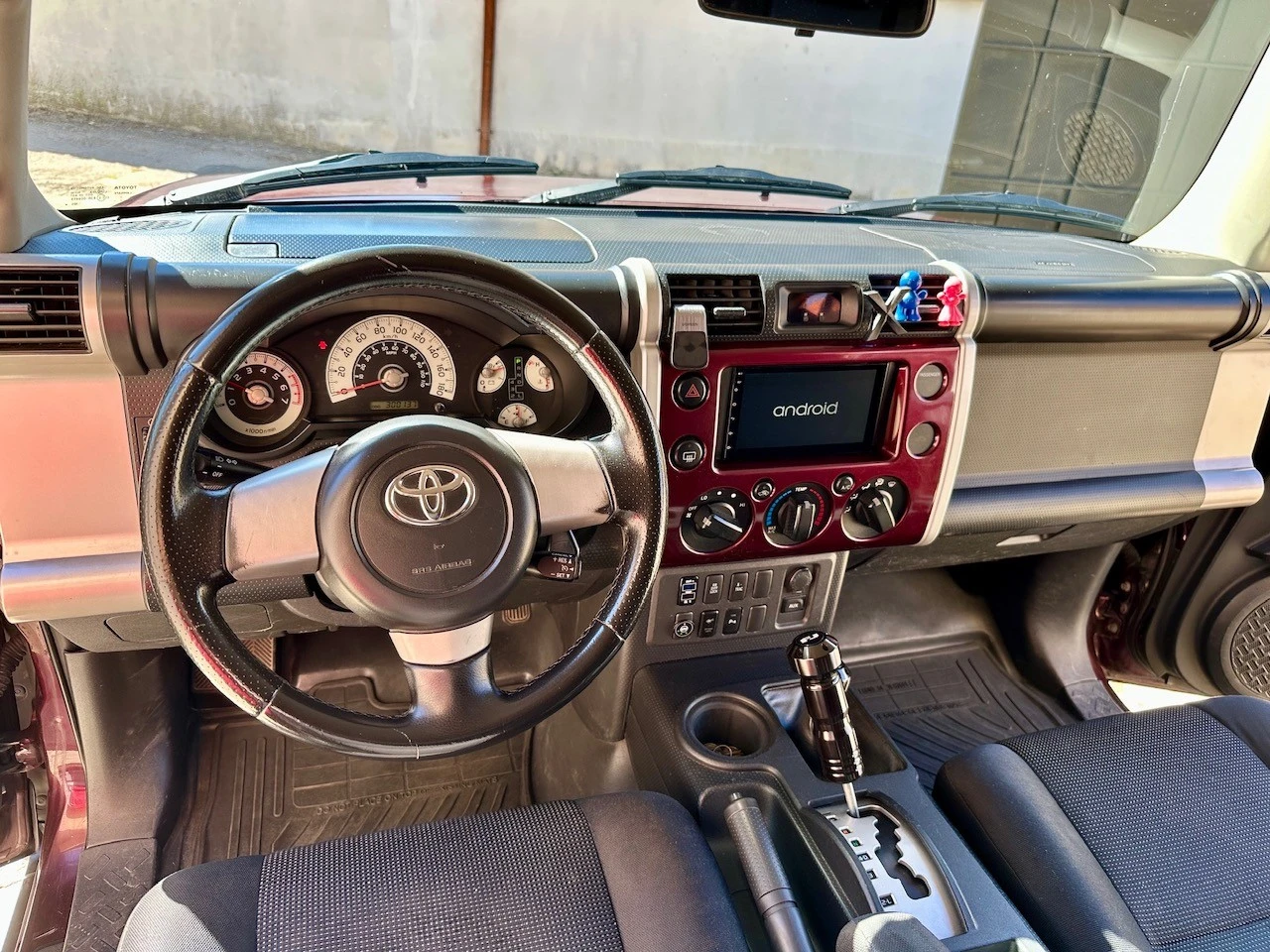 Toyota Fj cruiser ГАЗ / Бензин, снимка 10 - Автомобили и джипове - 56142199