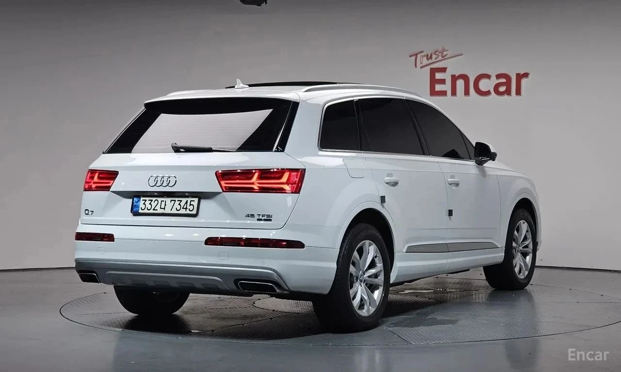 Audi Q7, снимка 2 - Автомобили и джипове - 56726709