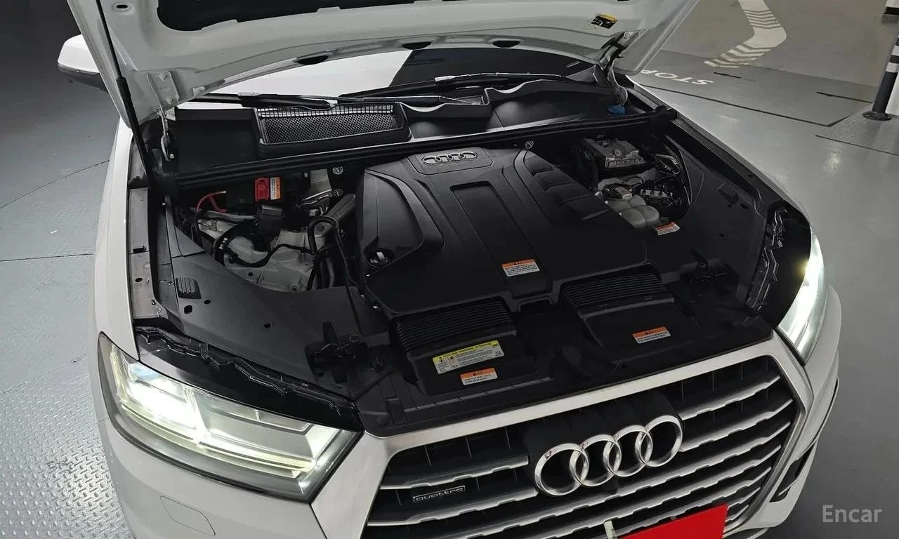 Audi Q7, снимка 6 - Автомобили и джипове - 56726709