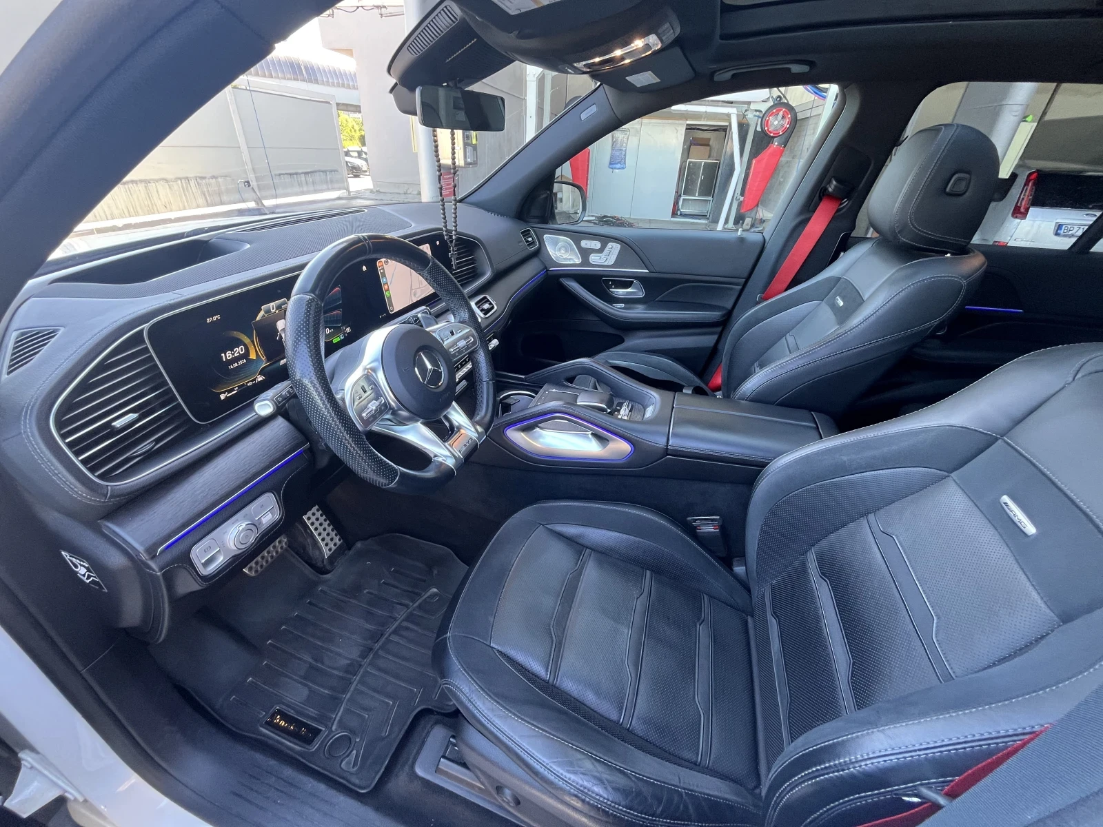 Mercedes-Benz GLE 53 4MATIC, снимка 15 - Автомобили и джипове - 56732251